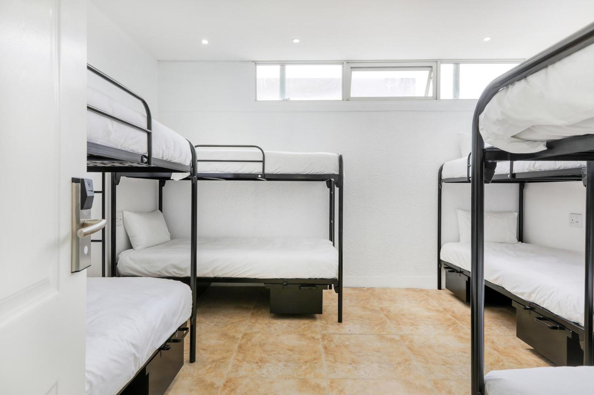 Hotel & Out Express Sea Point *